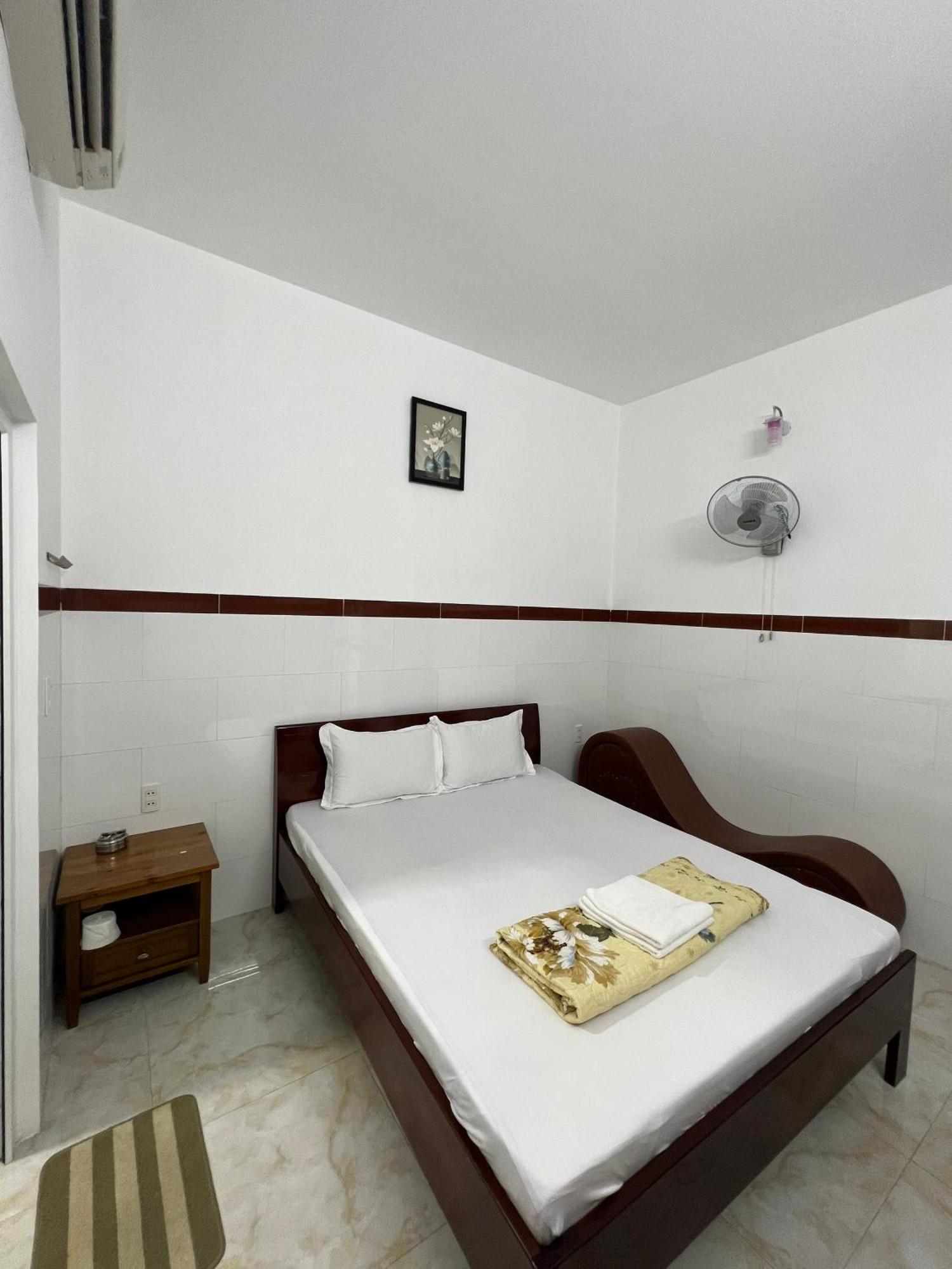 Hoang Minh 846 Hostel 头顿 外观 照片